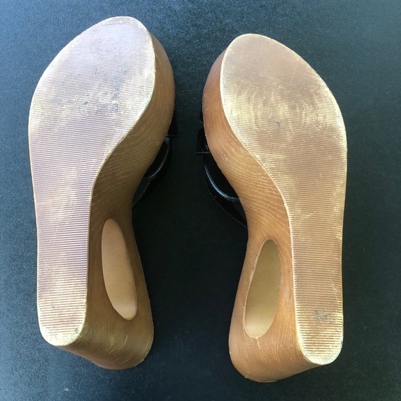 Steve Madden Vintage YO-YO Sandals - Picture 7 of 8